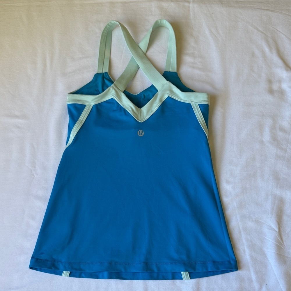 Lululemon Athletica Blue and Mint Cross-Back Tank - Picture 4 of 9